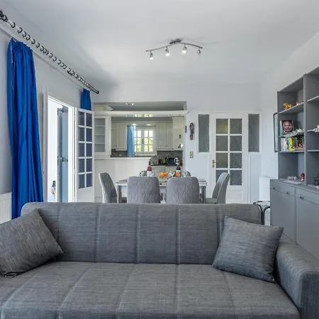 Daire Dennis Ii First Floor