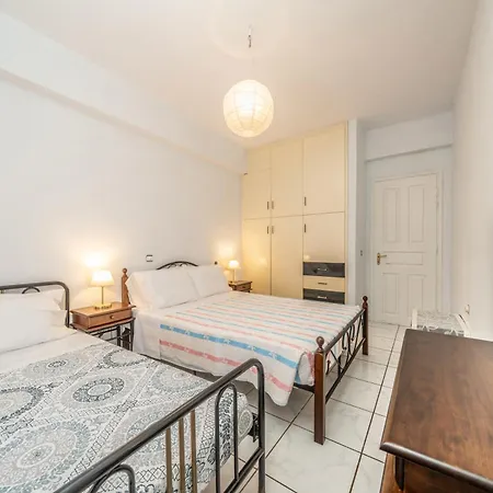 Dennis Ii First Floor Daire